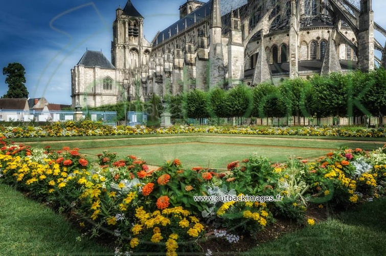 L 'Archevêché et les Prés-Fichaux, ces extraordinaires jardins de Bourges, Cher